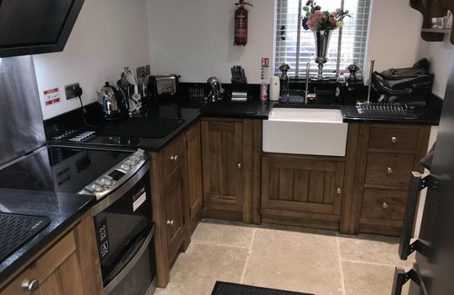 Winkhill House | 2 Bed Barn Alton Towers Chatsworth Polars Peaks