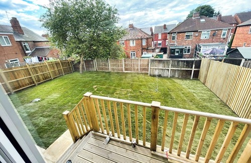 Ridgeway House | 2 Bed Bungalow - Enclosed Garden - Wheel Chair Acc