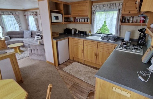 Penparcau Ski Chalet | 2 Bed Caravan with Aberystwyth Town Viev