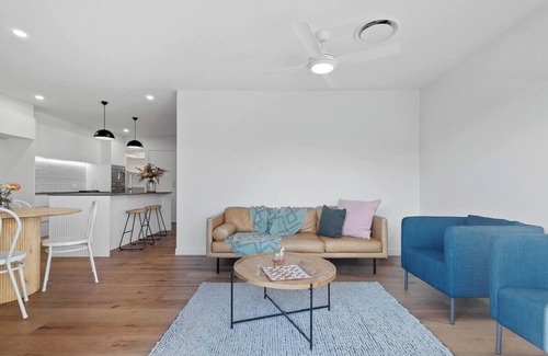 Auchenflower Apartment | 2 bed close to Wesley hospital & Suncorp Stadium