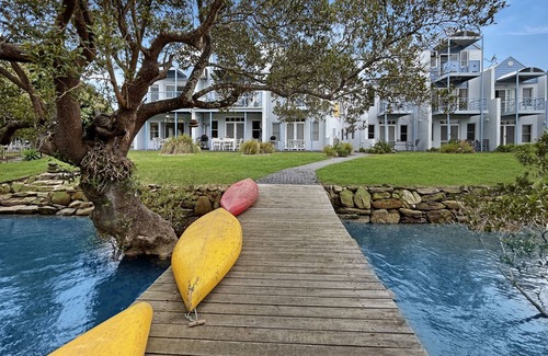 Batemans Bay Apartment | 2-Bed Coastal Haven: River Views, Swimming Pool