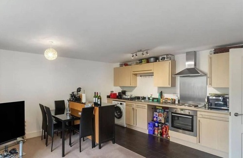 Colchester Apartment | 2 Bed-colchester Apartment-freep- Tv-wifi