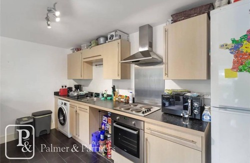 Colchester Apartment | 2 Bed-colchester Apartment-freep- Tv-wifi