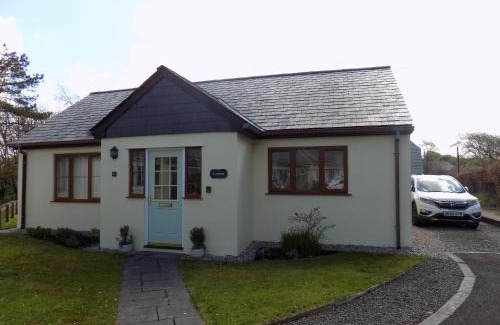 Davidstow Villa | 2-Bed Cottage Sleeps 5 Pets Ok Close to Coast