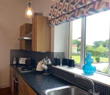 Wimborne Saint Giles House | 2 Bed Countryside Retreat in Dorset Includes a private Hot Tub and cosy wood burner