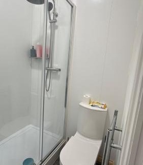 Adamsdown Apartment | 2-bed flat with free parking