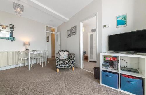 Aberdovey Apartment | 2 Bed Ground Floor Beach Location