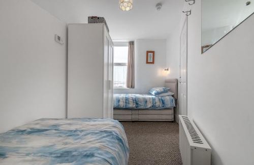 Aberdovey Apartment | 2 Bed Ground Floor Beach Location