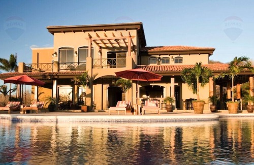 Villarreal House | 2 BED HOME 5 MIN TO TAMARINDO GATED COMMUNITY POOL