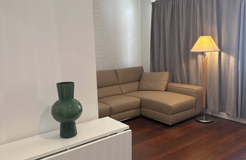 Crawley House | 2 bed house
