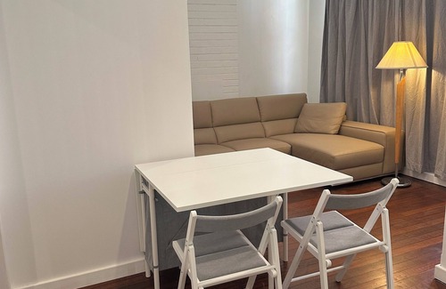Crawley House | 2 bed house