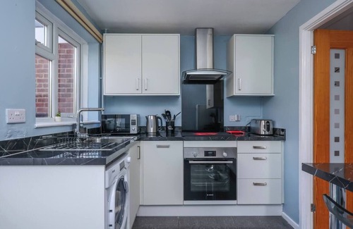Clifton House | 2 bed house, Barton Green, Clifton, Nottingham