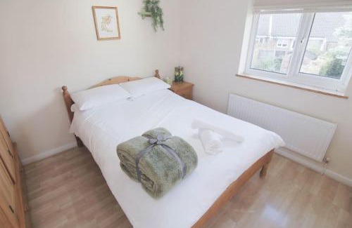 Solihull House | 2 Bed House - BHX - NEC