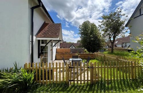 Aberporth House | 2 Bed in Aberporth 1ml SW 79160