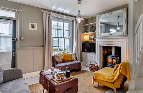 Appledore House | 2 Bed in Appledore 75379