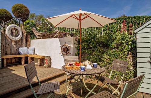 Chillington House | 2 Bed in Beesands 56702