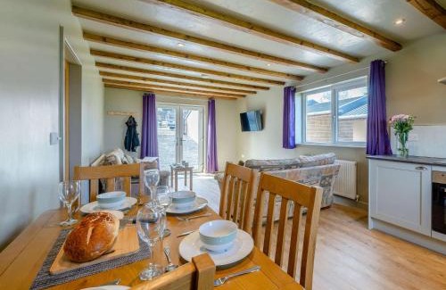 Fourstones Near Bentham House | 2 Bed in Bentham 53510