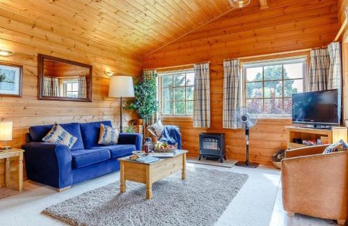 Child Okeford House | 2 Bed in Blandford Forum 61027
