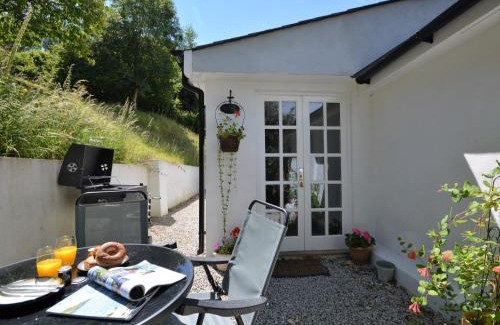Saltash House | 2 Bed in Botusfleming 58966