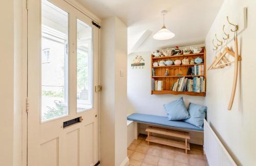 Bridport House | 2 Bed in Bowood oc-g32719