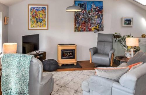 Brecon House | 2 Bed in Brecon Town BN140