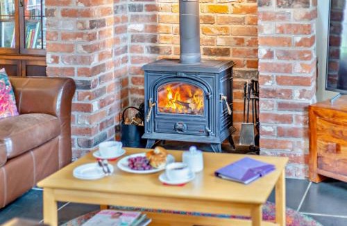 Sutton Maddock House | 2 Bed in Bridgnorth 94707