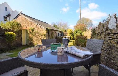 Galmpton House | 2 Bed in Brixham 74200
