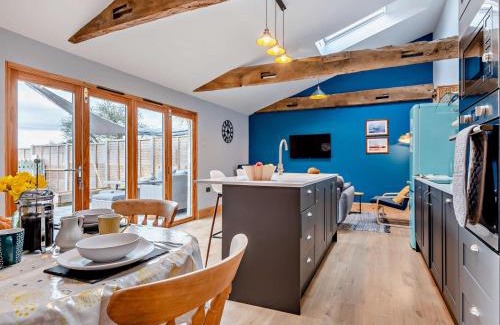 Axbridge House | 2 Bed in Cheddar 91358
