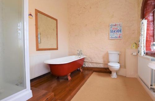 Hartland House | 2 Bed in Clovelly 75468