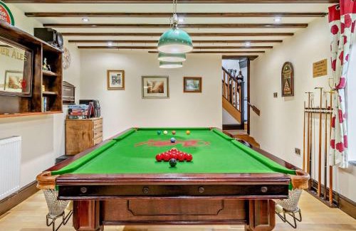 Corwen House | 2 Bed in Corwen 77351