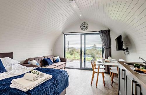 Corwen House | 2 Bed in Corwen 80318