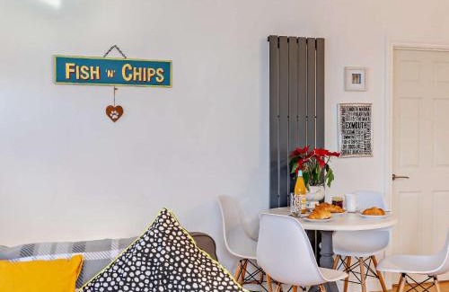 Exmouth House | 2 Bed in Exmouth 85780