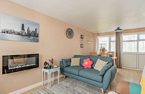 Pembroke House | 2 Bed in Freshwater East 92164