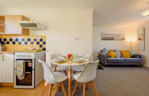 Scurlage House | 2 bed in Gower 91222