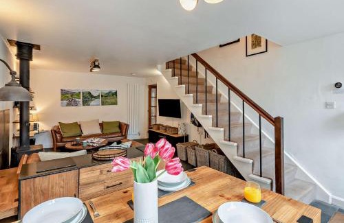 Grasmere House | 2 Bed in Grasmere SZ500