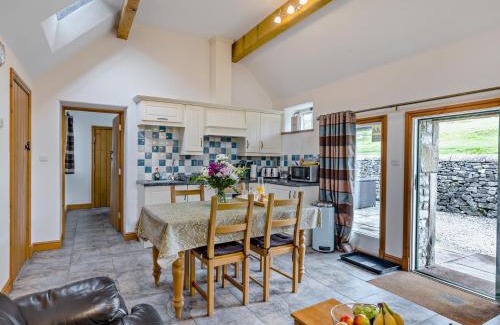 Hartington House | 2 Bed in Hartington PK763