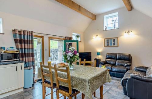 Hartington House | 2 Bed in Hartington PK763
