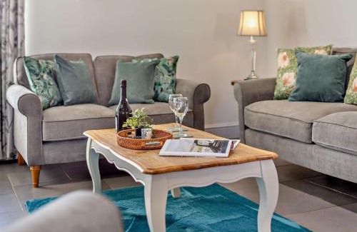 Hartland House | 2 Bed in Hartland FIREB