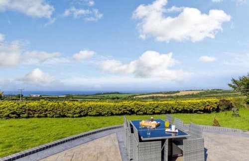 Hartland House | 2 Bed in Higher Clovelly 43751