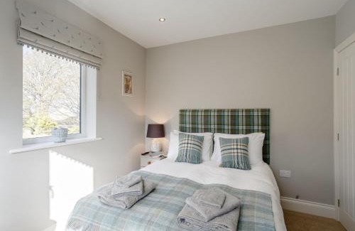 Meltham Apartment | 2 Bed in Holmfirth 82193