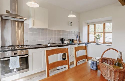 Holsworthy House | 2 bed in Holsworthy 91755
