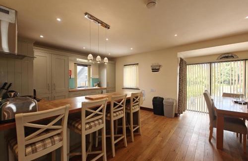 Horning House | 2 Bed in Horning oc-h33013