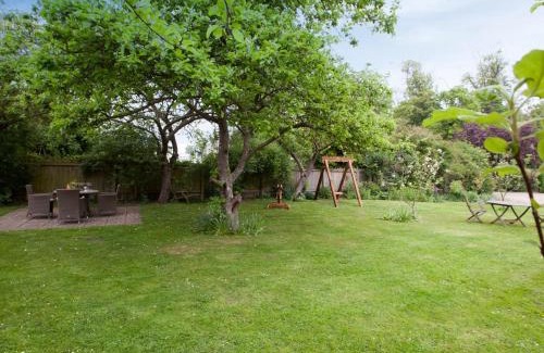 Saltmarshe House | 2 Bed in Howden G0104