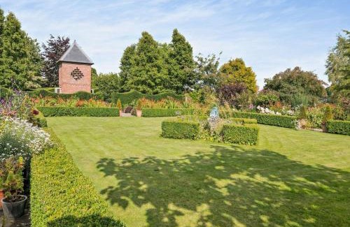 Kington House | 2 Bed in Kington 92986