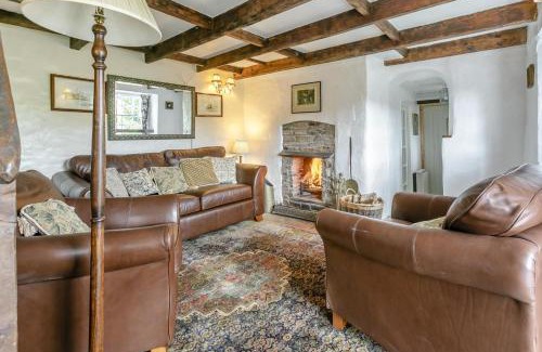 Liskeard House | 2 Bed in Liskeard oc-t32876