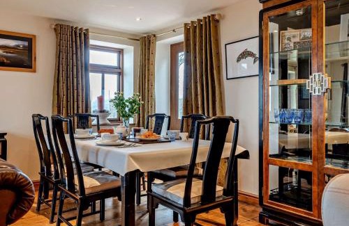 Llanfihangel Tal-y-llyn House | 2 Bed in Llangorse 91085