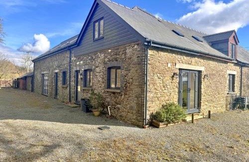 Builth Wells House | 2 Bed in Llanwrtyd Wells 94009