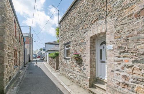 Lostwithiel House | 2 Bed in Lostwithiel oc-m32537