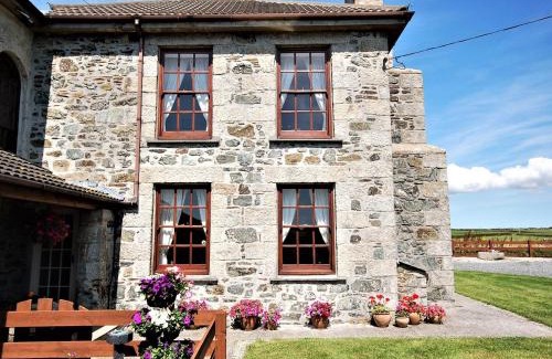 Cury Apartment | 2 Bed in Mullion SOWAN