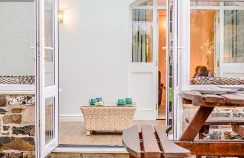 Newton by the Sea House | 2 Bed in Newton-by-the-Sea 80482